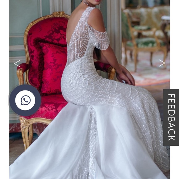 One-of-a-Kind Wona Atelier Wedding Dress - Picture 10 of 17